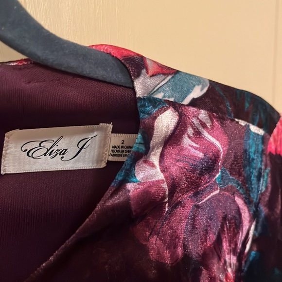 Eliza J floral velvet dress - Picture 2 of 3